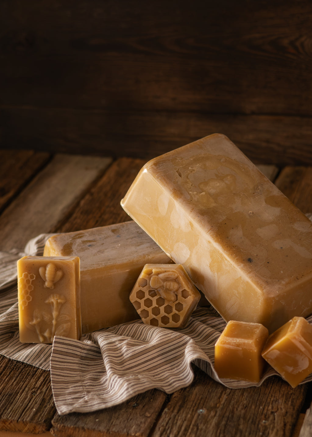 100% PURE TASMANIAN BEESWAX MELTS | NATURAL & NON-TOXIC