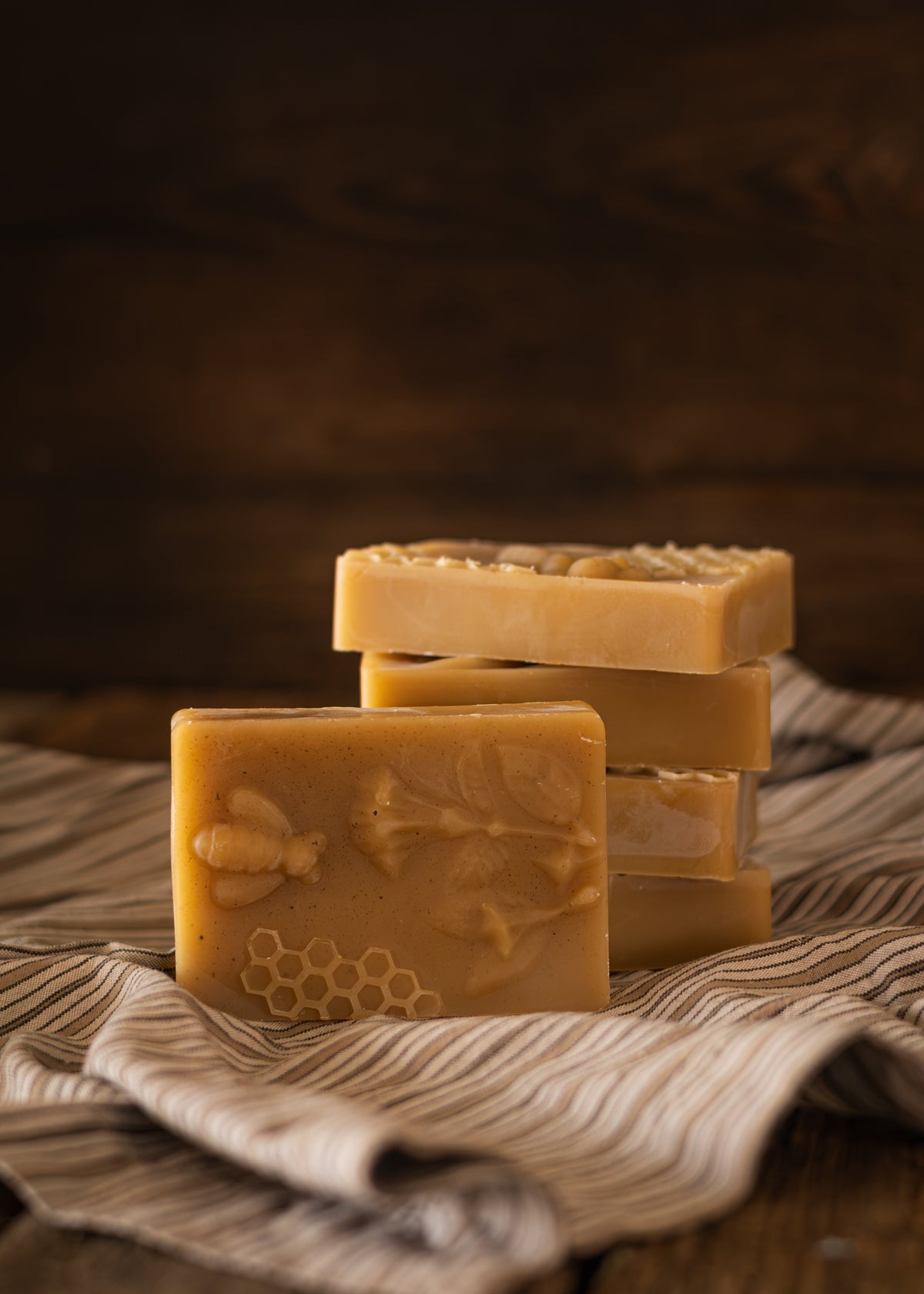 UNFILTERED - MOULDED | PURE TASMANIAN BEESWAX