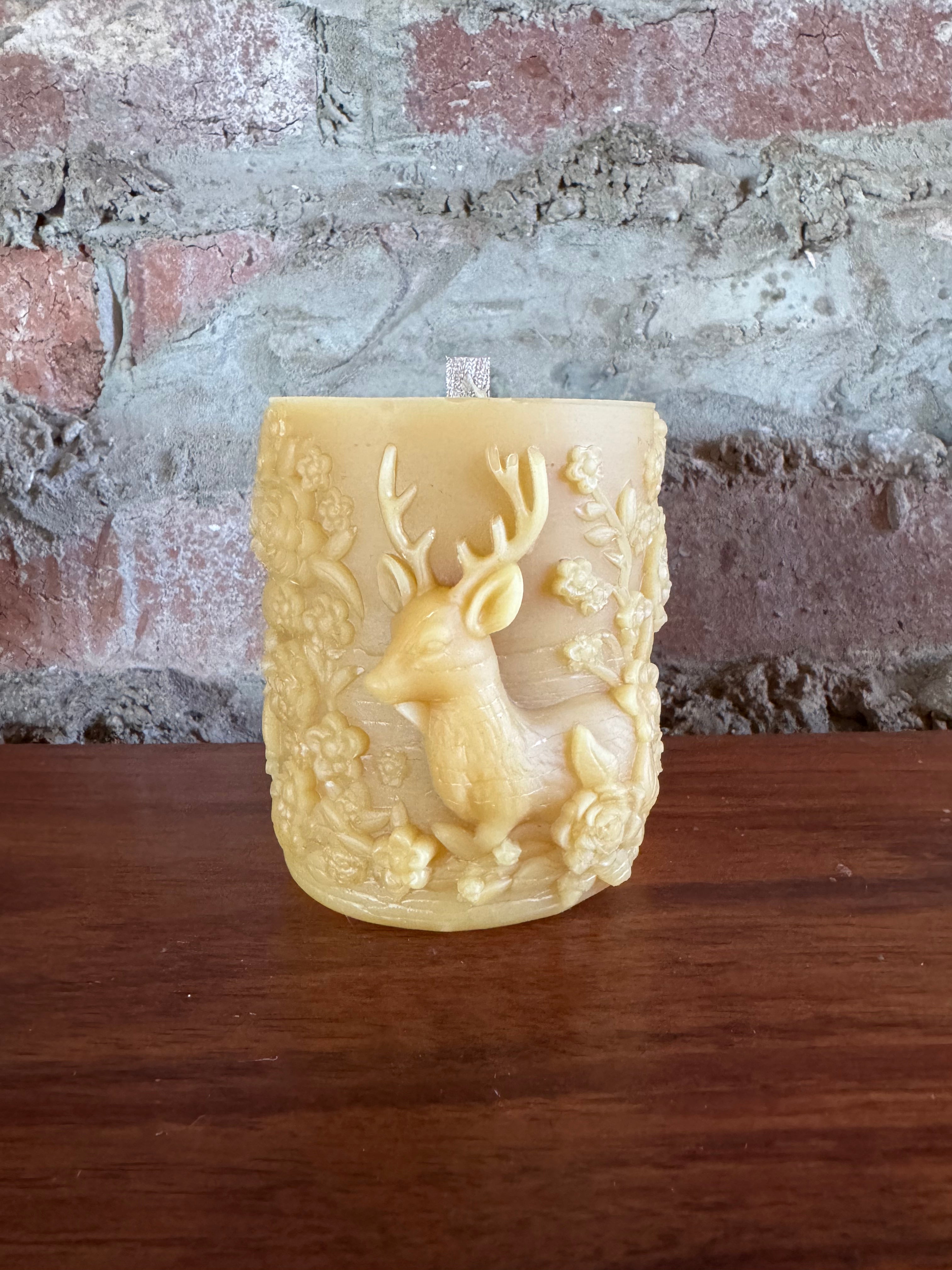 DEER IN THE FLOWERS | TASMANIAN BEESWAX CANDLE